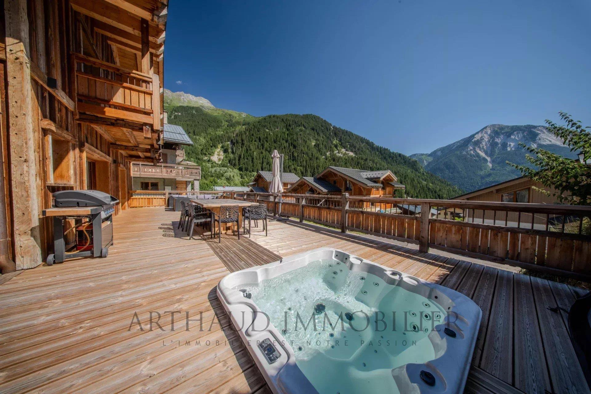 Exceptional Chalet – Champagny-en-Vanoise – Panoramic Mountain View