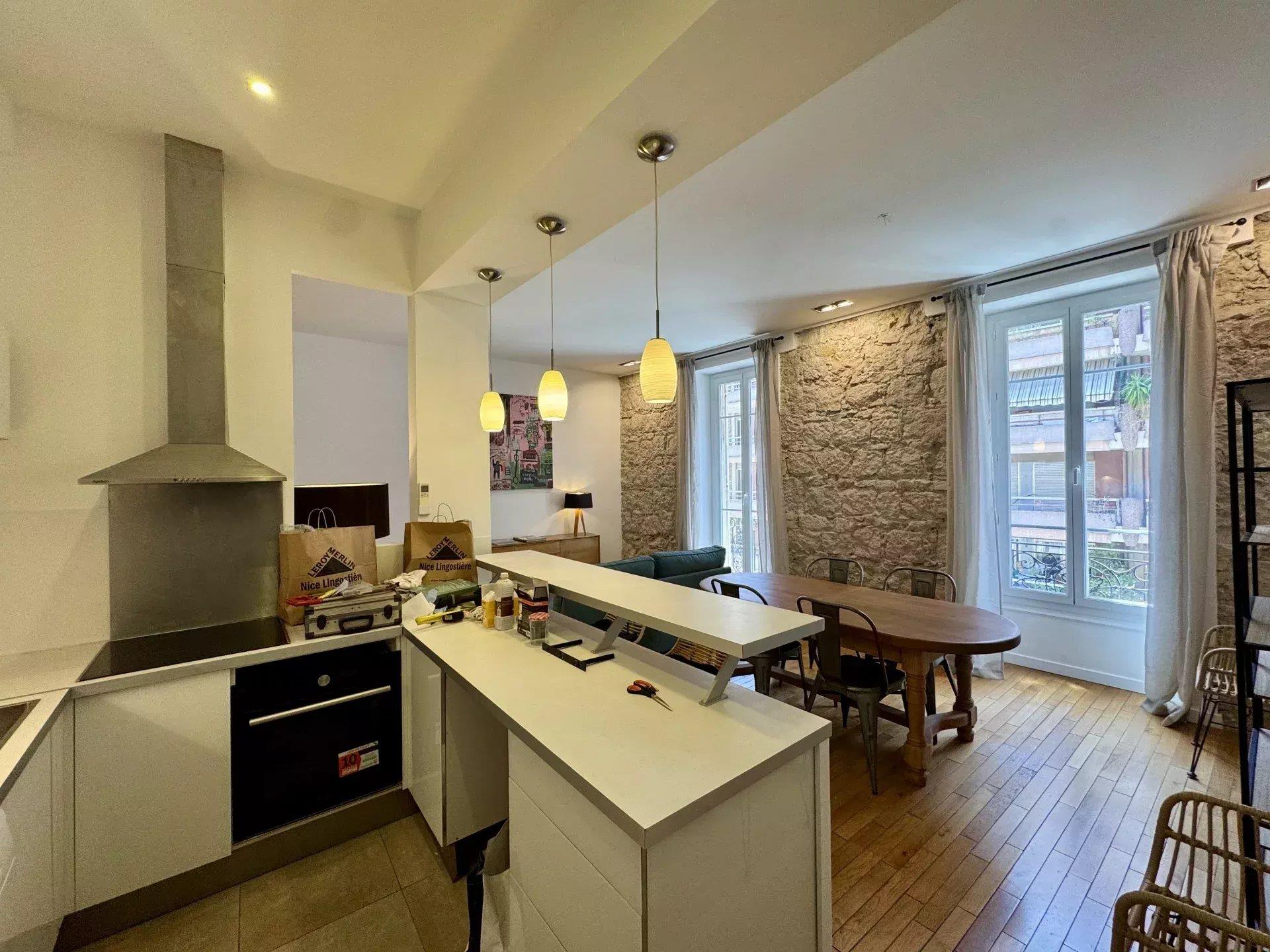 Appartement à louer, 84m², Nice