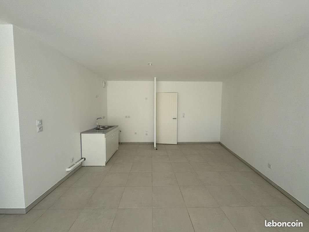 Appartement à louer, 83m², Lançon-Provence