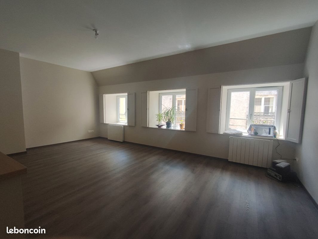 Appartement à louer, 45m², Tournus