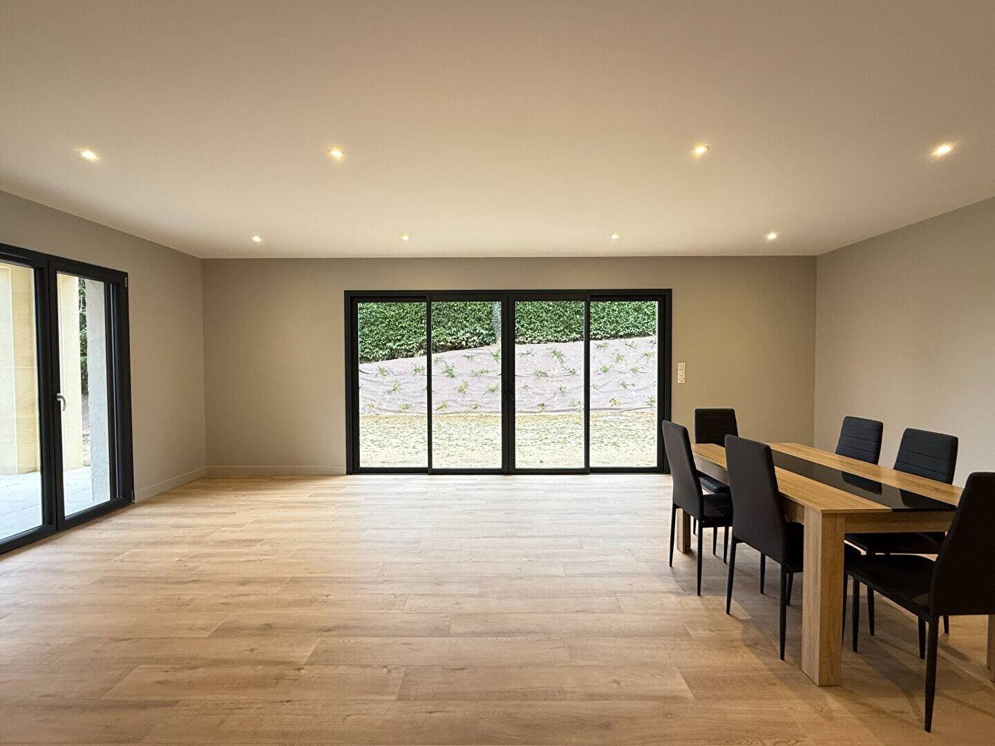 Maison à louer, 141m², Saint-Cyr-au-Mont-d'Or