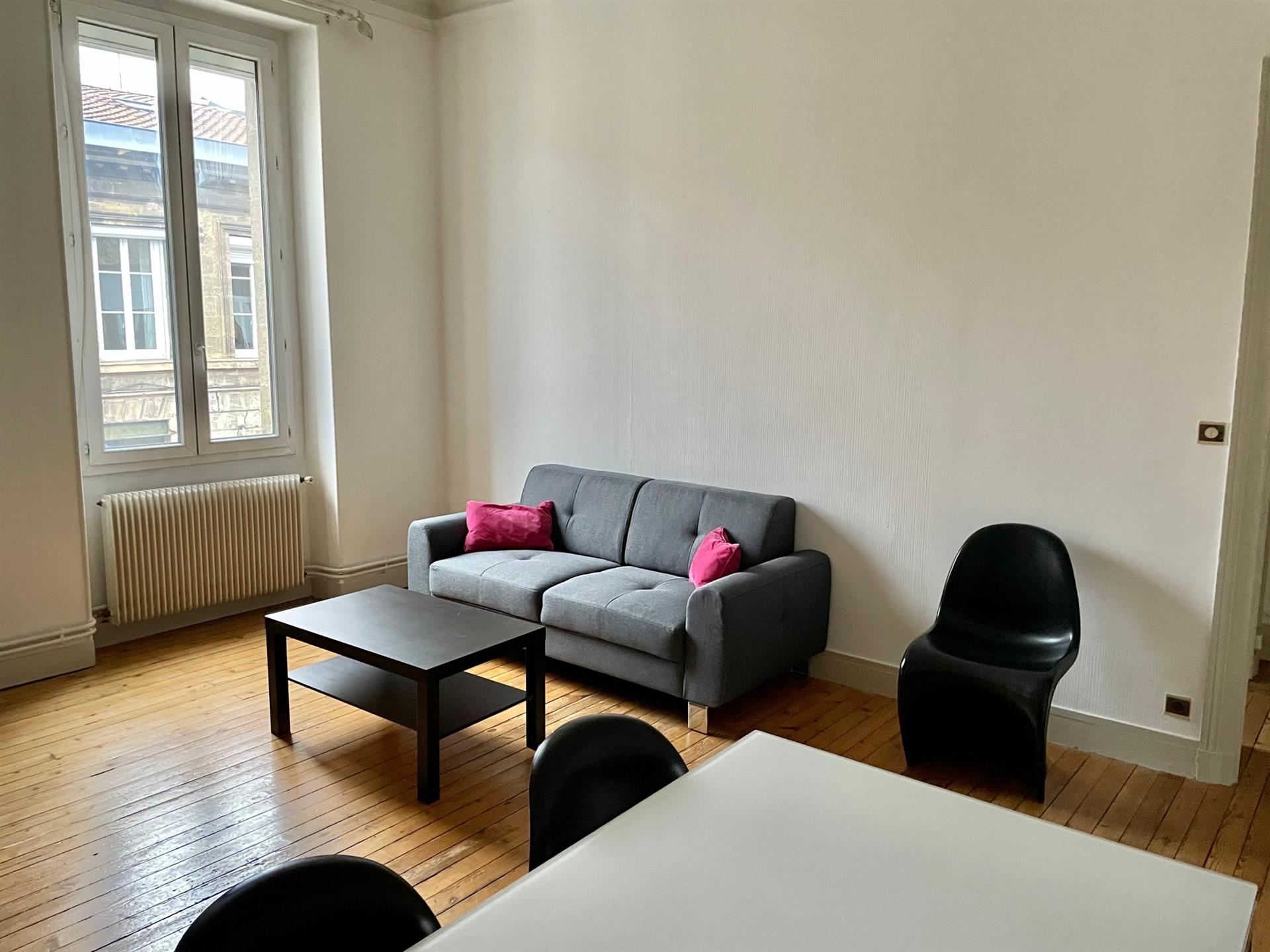 Appartement à louer, 62m², Bordeaux