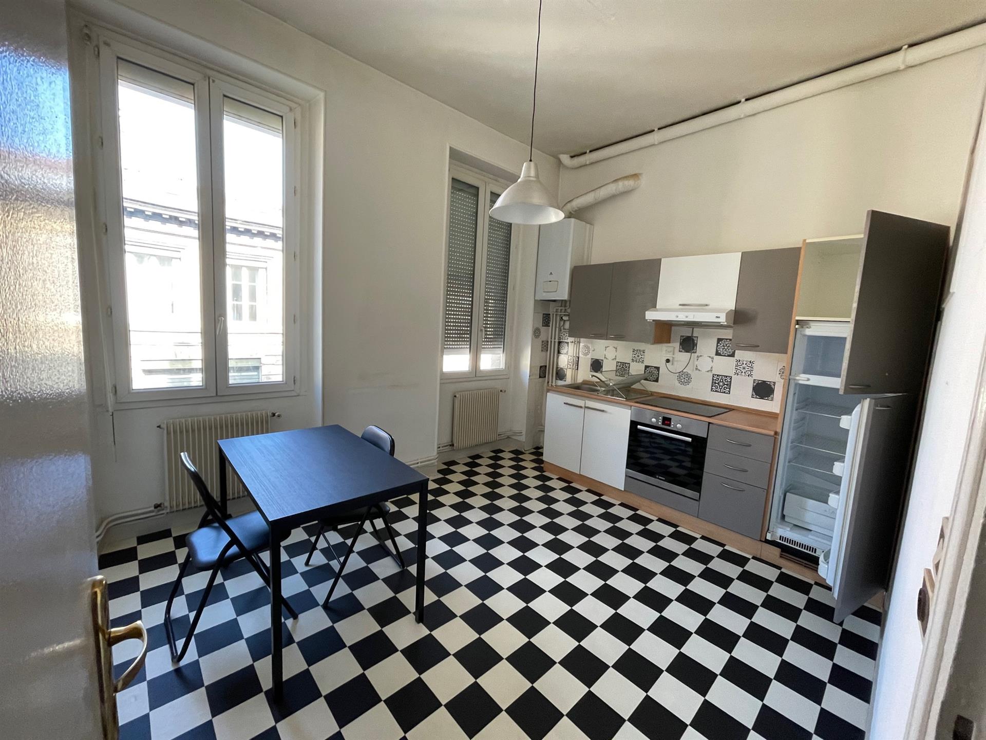 Appartement à louer, 62m², Bordeaux