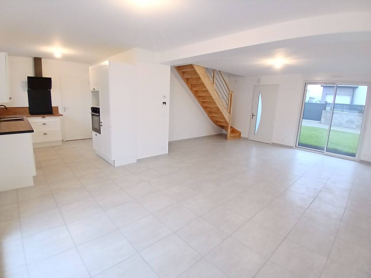 Maison à louer, 102m², Mellac