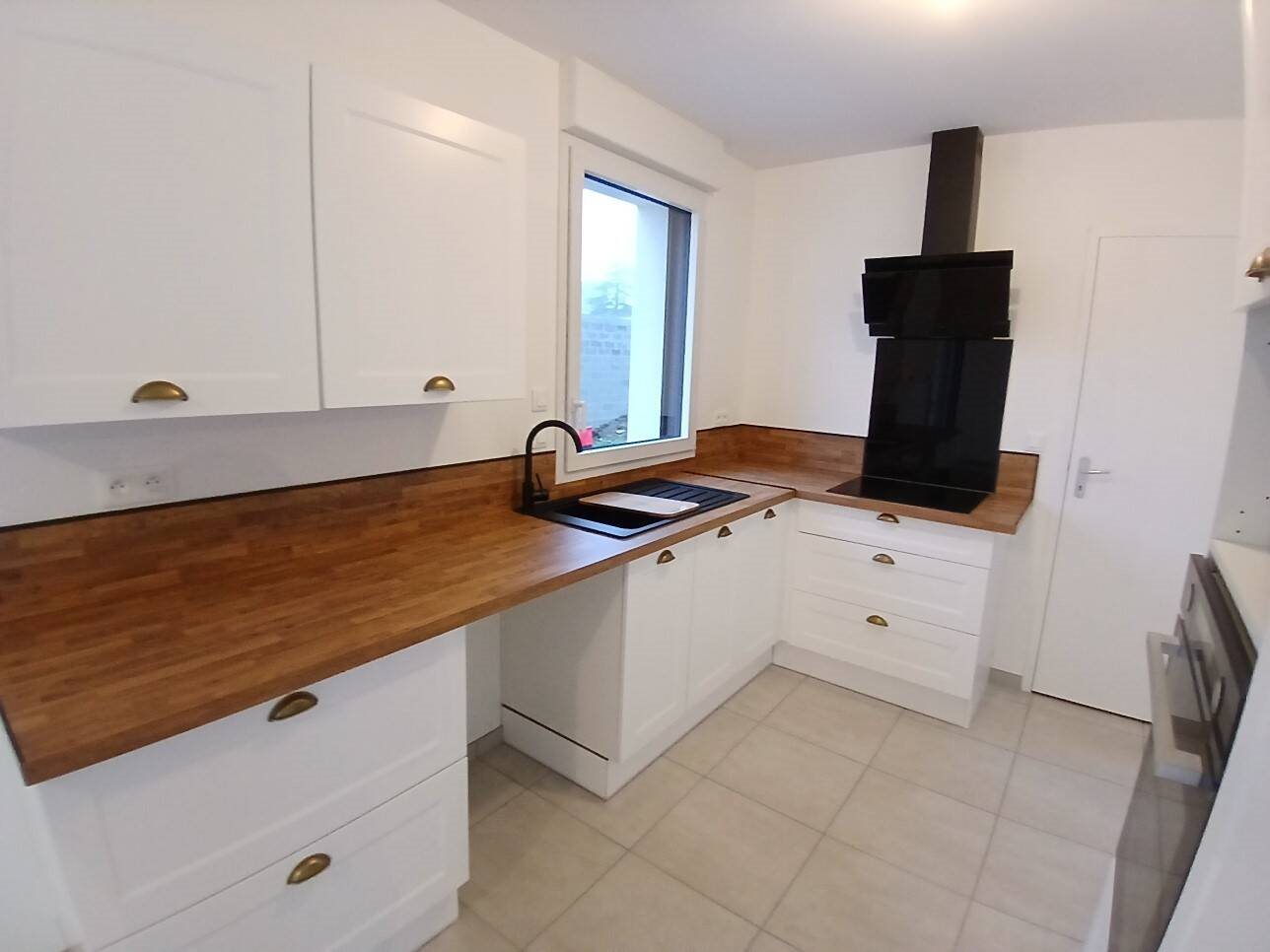 Maison à louer, 102m², Mellac