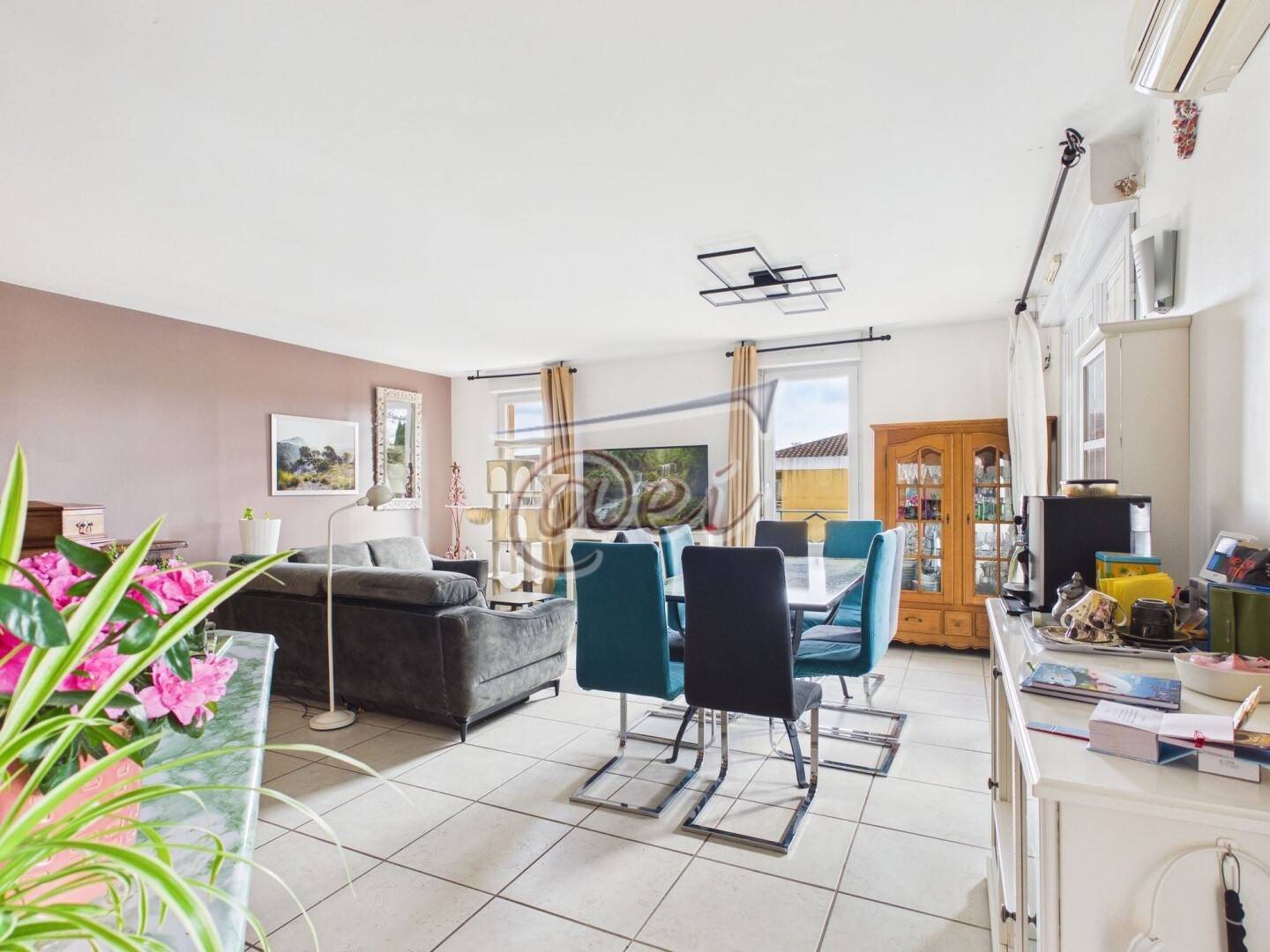Appartement à vendre, 111m², Saint-Maximin-la-Sainte-Baume