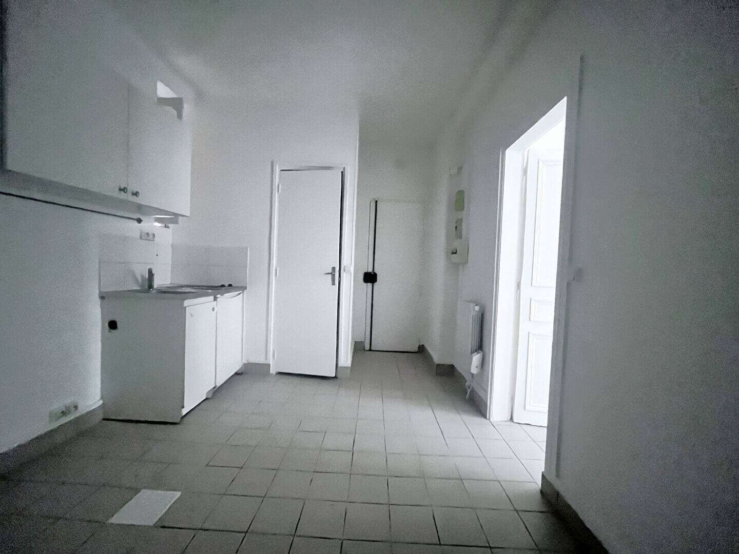 Appartement à louer, 24m², Paris 19ème