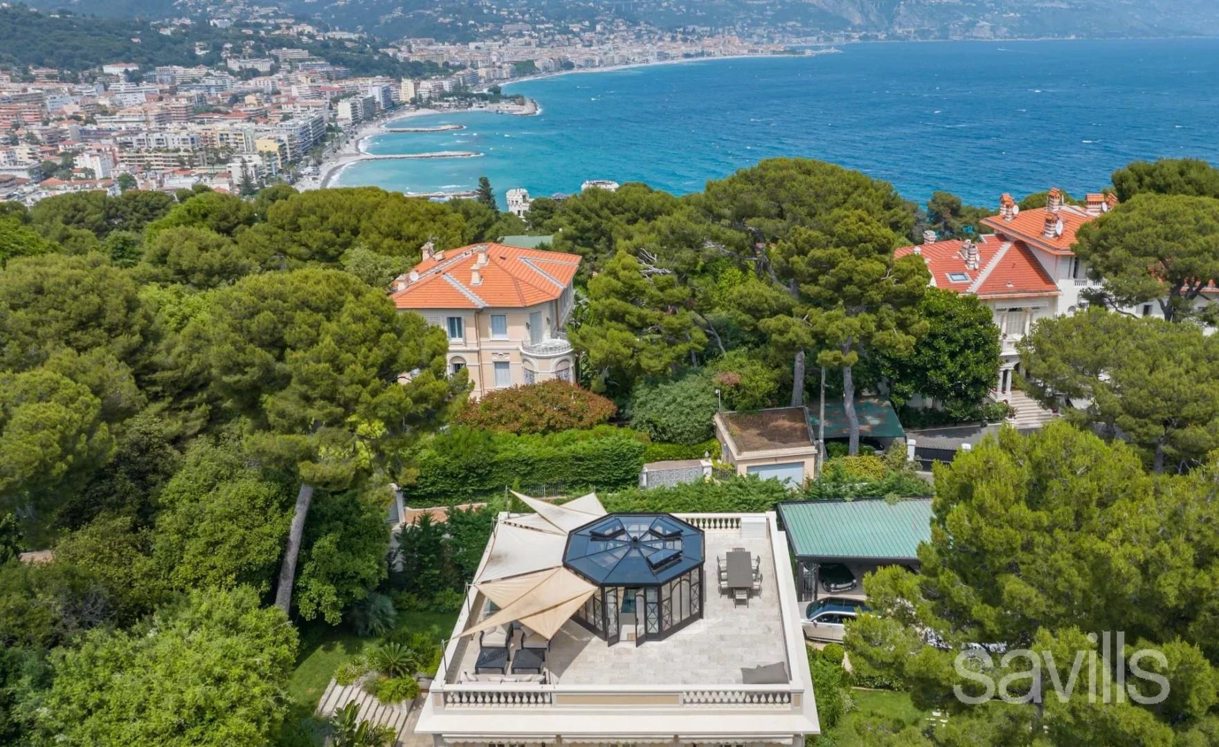 Maison à louer, 430m², Roquebrune-Cap-Martin