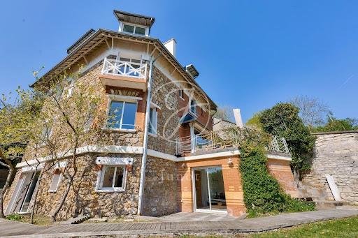 Maison à louer, 279m², Sèvres