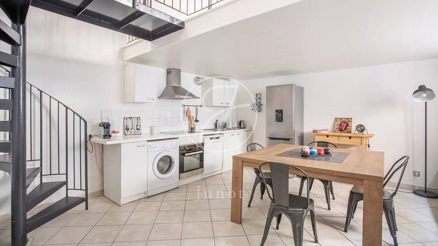 Appartement à louer, 60m², Paris 18ème