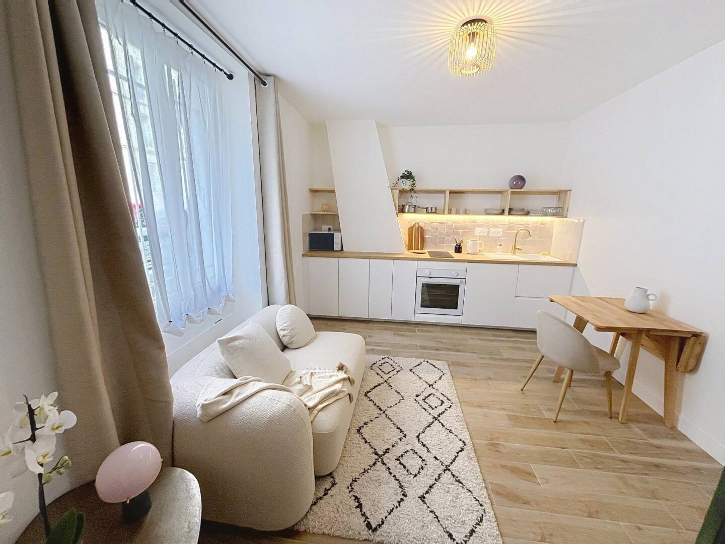 Appartement à louer, 30m², Paris 18ème