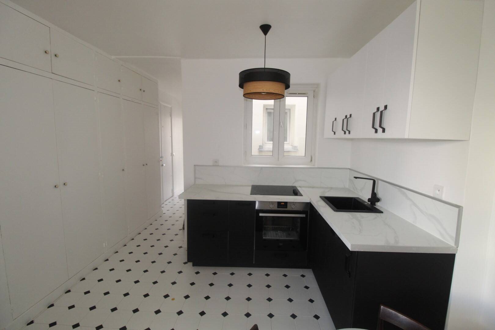 Appartement à louer, 47m², Paris 17ème