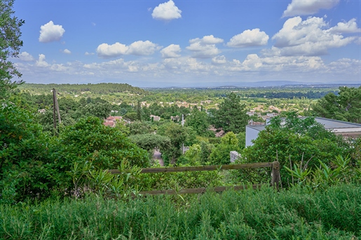 Charming Villa with Outbuildings and Pool - Villeneuve les Avignon