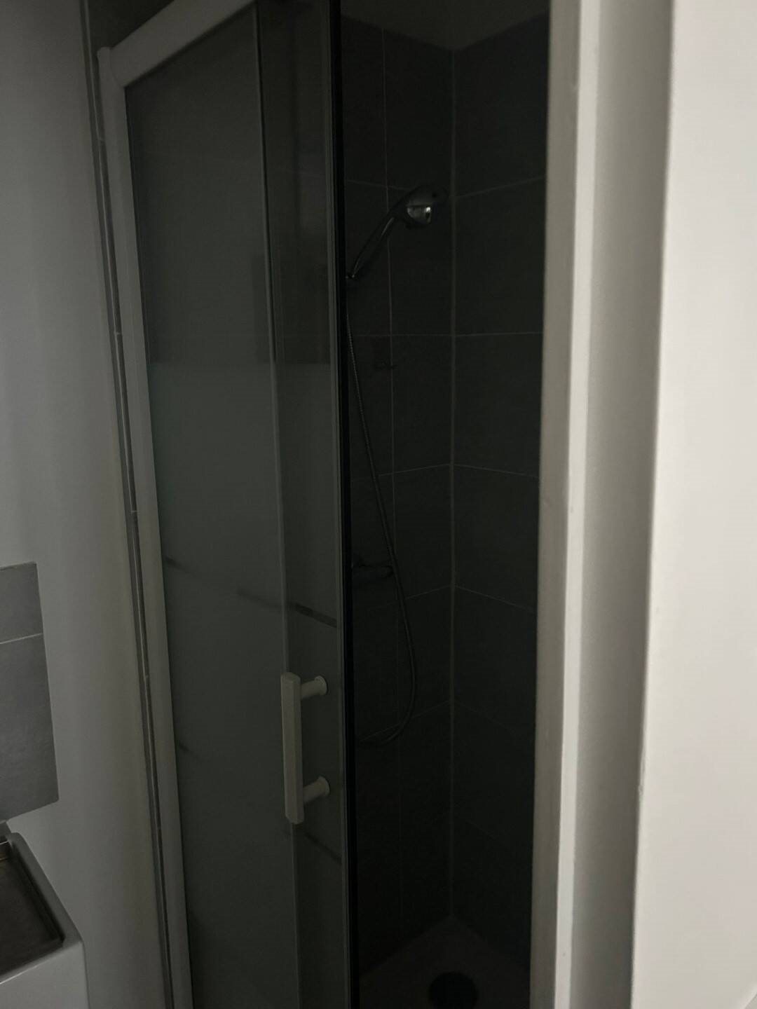 Appartement à louer, 16m², Paris 18ème