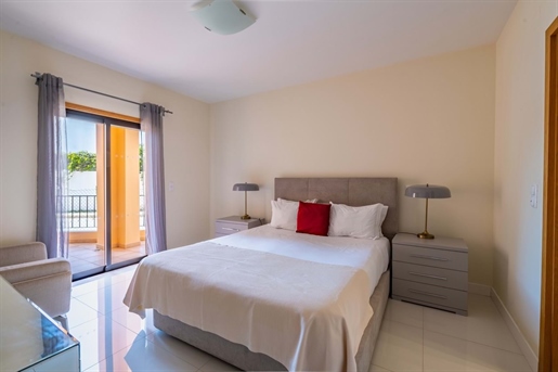 3-Bett-Wohnung im Erdgeschoss auf Estrela da Luz