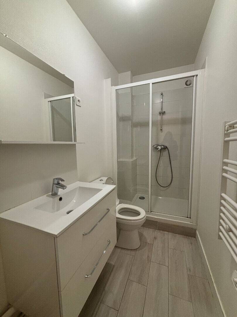 Appartement à louer, 28m², Paris 20ème