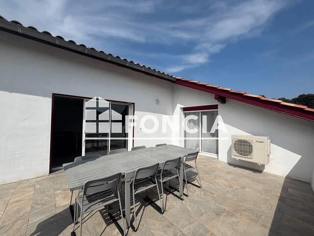 Appartement à louer, 102m², Saint-Pée-sur-Nivelle