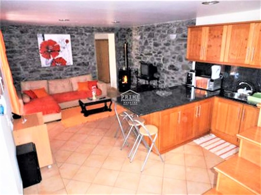 Three independent dwellings for the price of one - Excellent for tourist rental income - Calheta