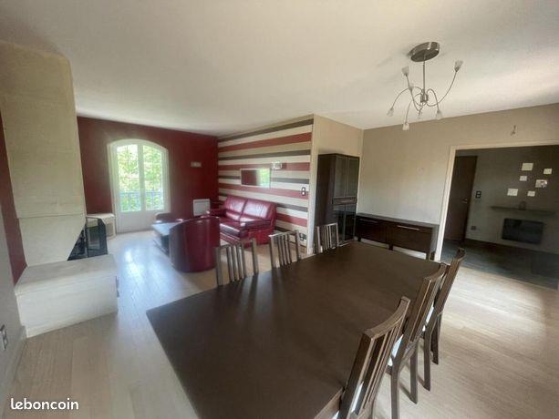 Maison à louer, 190m², Puymoyen