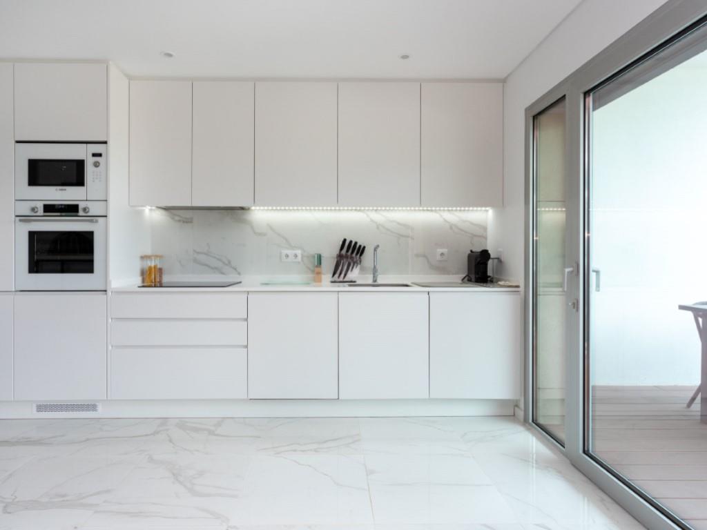 Amazing 2 bedroom apartment with terraces, swimming pool and river views
