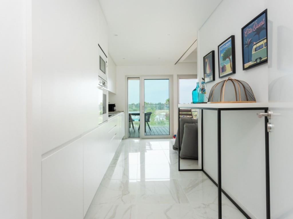 Amazing 2 bedroom apartment with terraces, swimming pool and river views