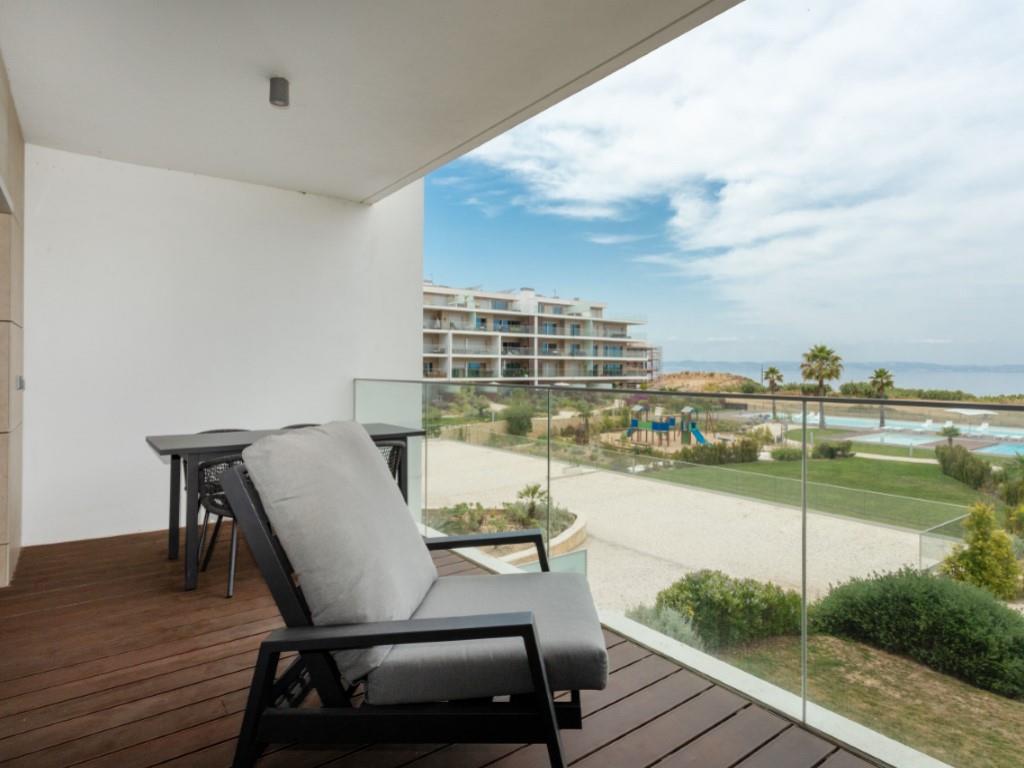 Amazing 2 bedroom apartment with terraces, swimming pool and river views