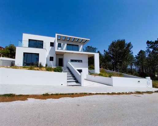 4 Bed Villa for Sale in Espartal (Aljezur)