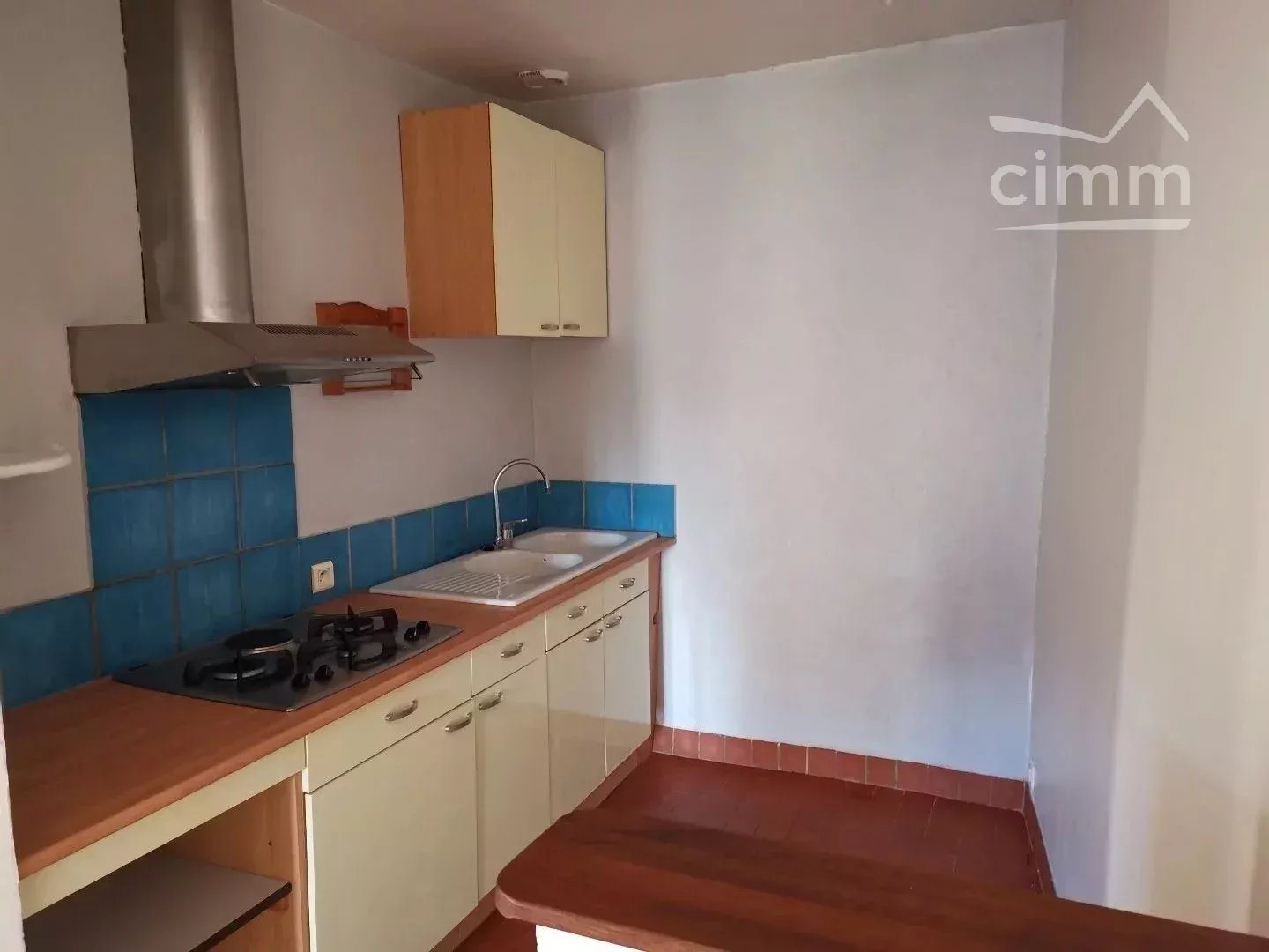 Appartement à louer, 76m², Montélier