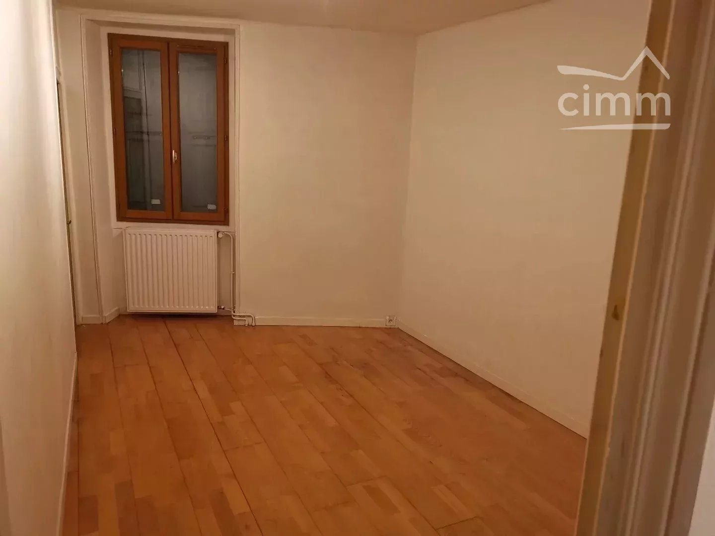 Appartement à louer, 76m², Montélier