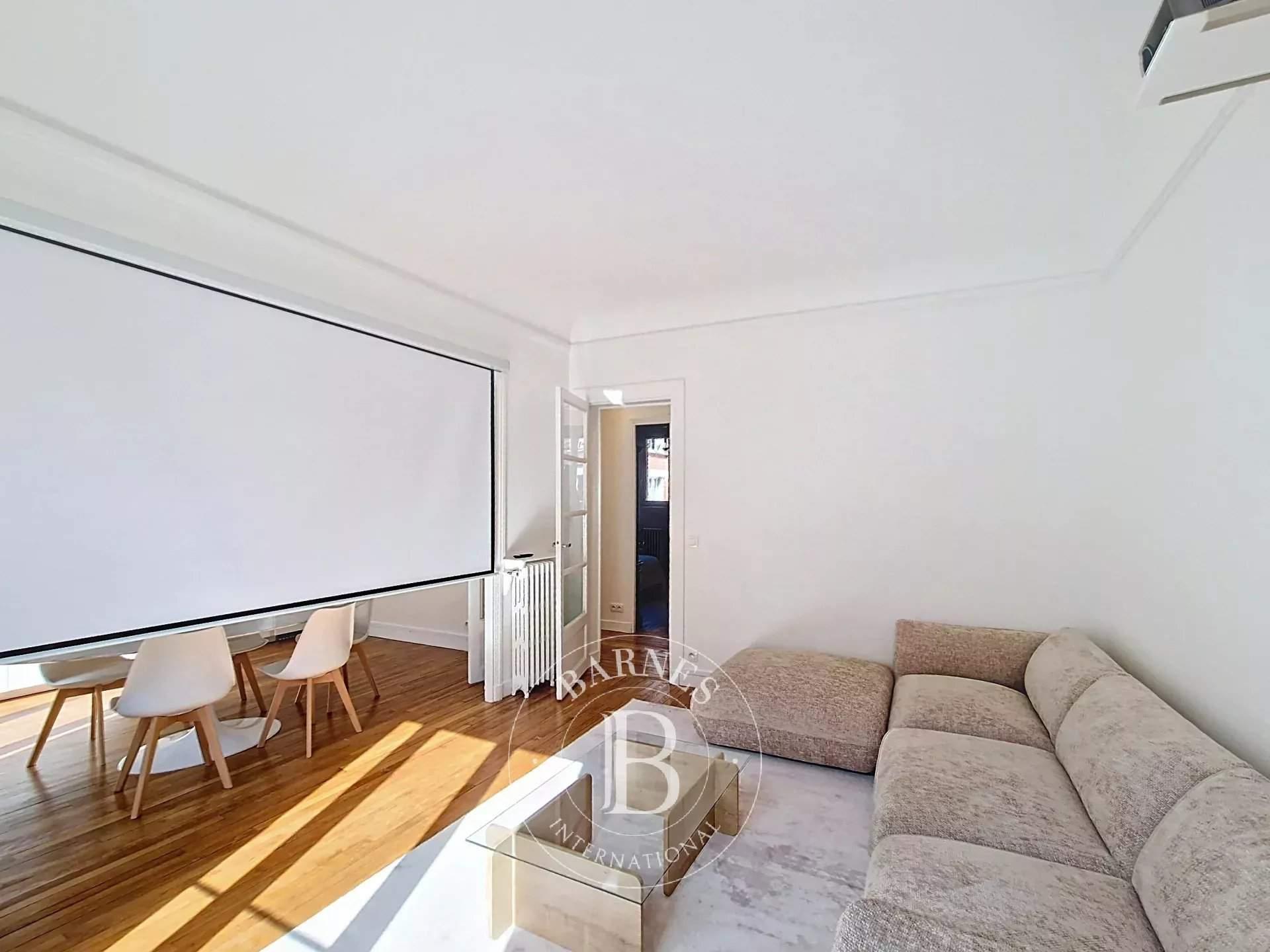 Appartement à louer, 83m², Paris 16ème