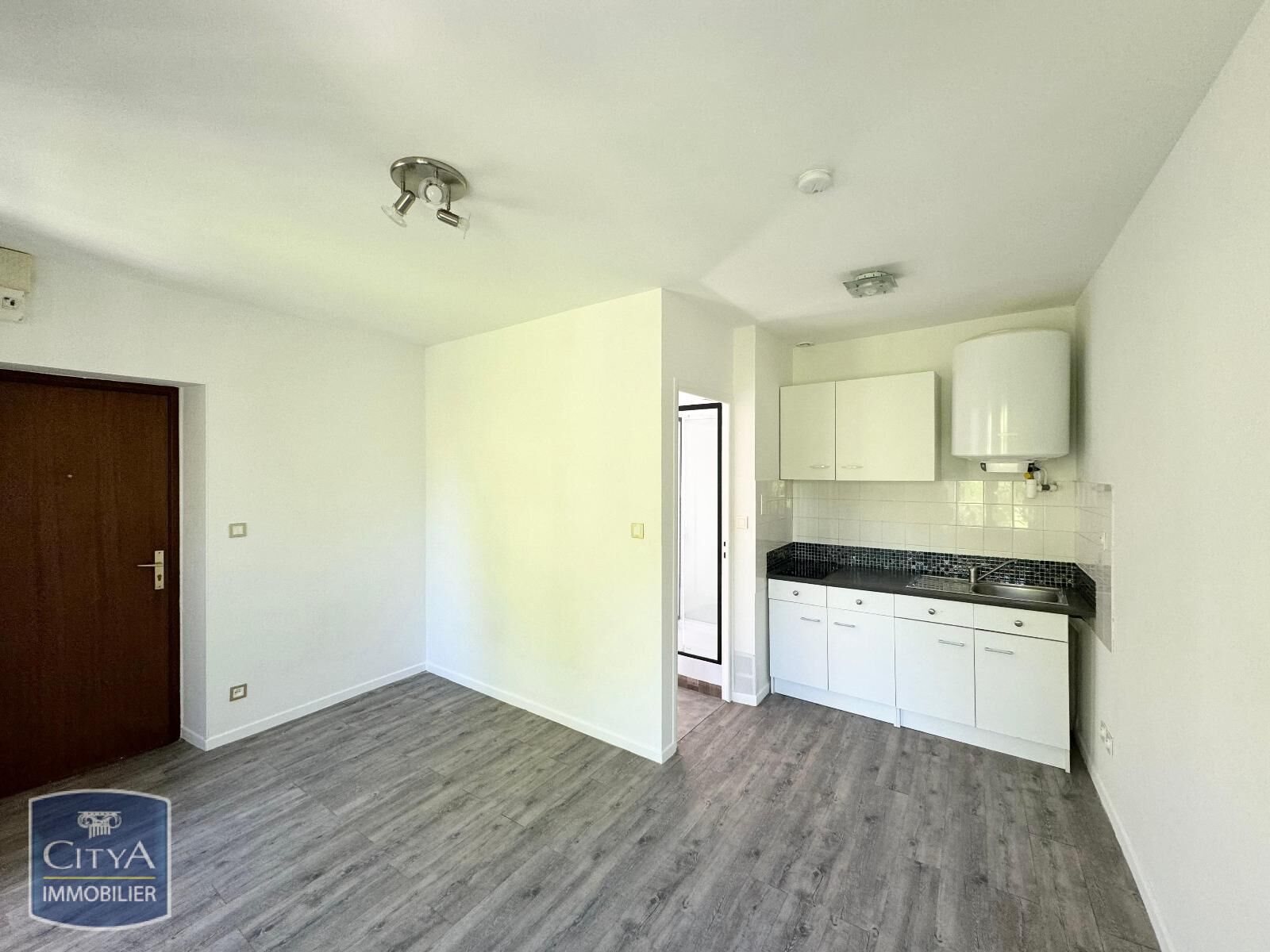 Appartement à louer, 18m², Riom