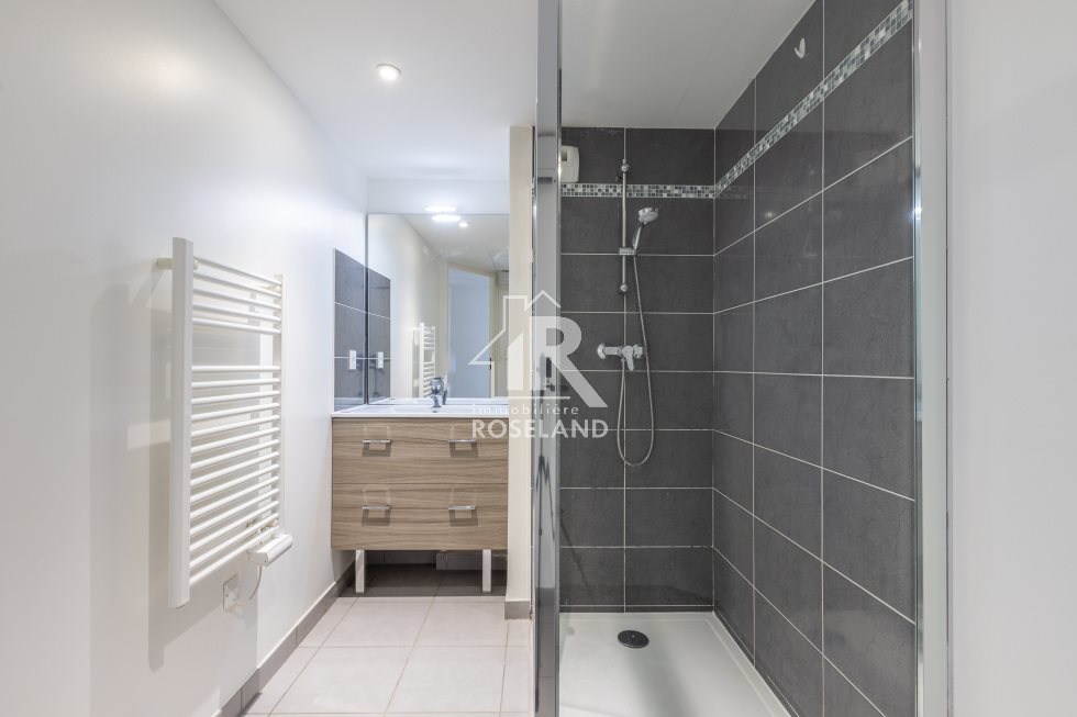 Appartement à louer, 57m², Nice