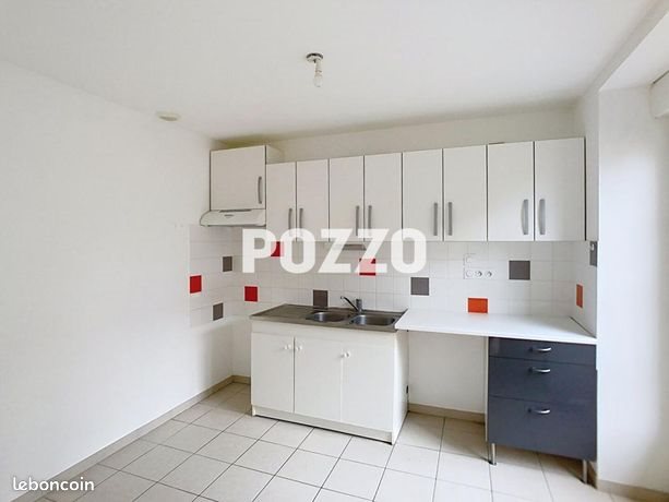 Maison à louer, 59m², Saint-Hilaire-du-Harcouët