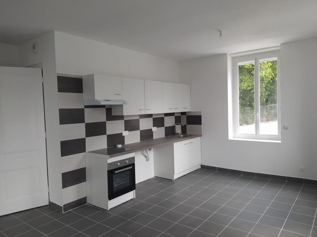 Appartement à louer, 70m², Saint-Maurice-en-Gourgois