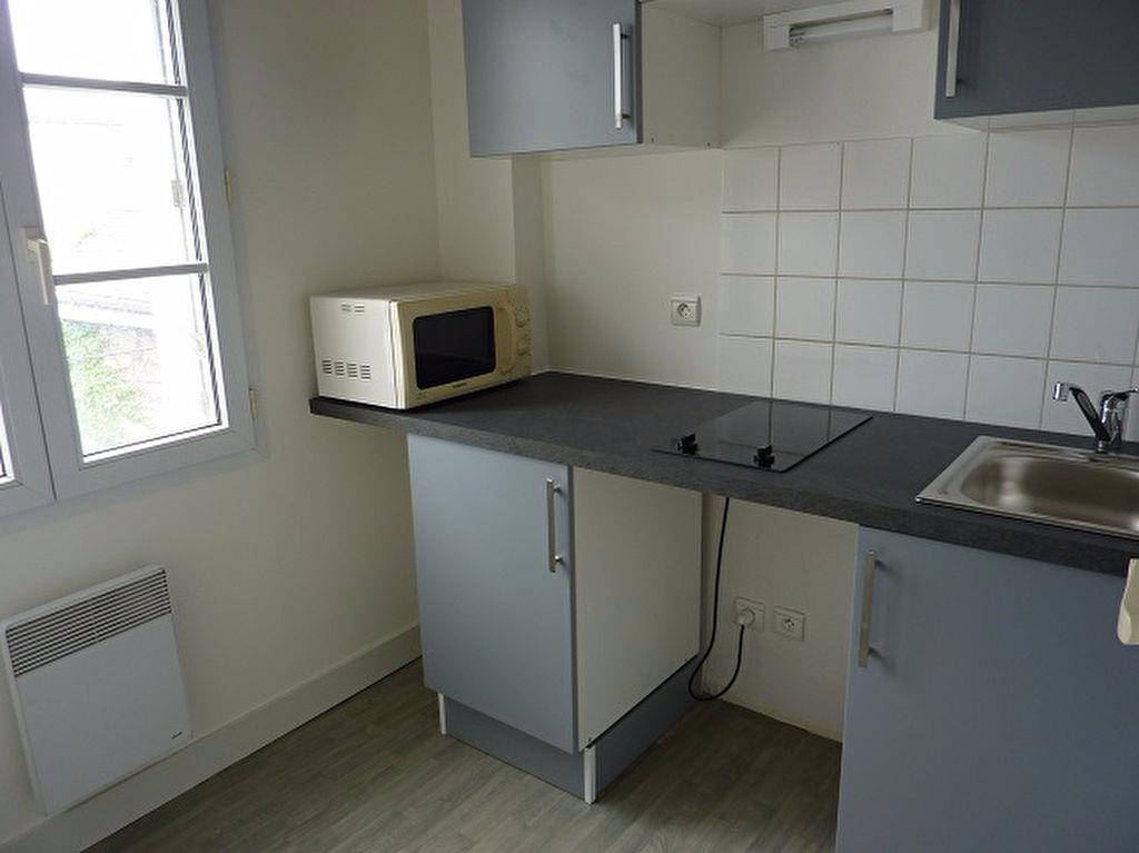 Appartement à louer, 29m², Tours