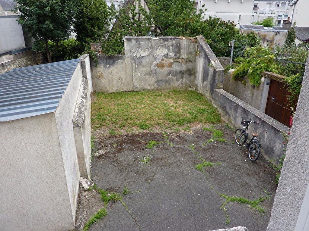 Appartement à louer, 29m², Tours