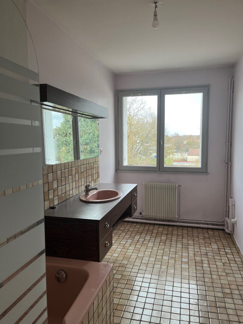 Appartement à louer, 76m², Golbey