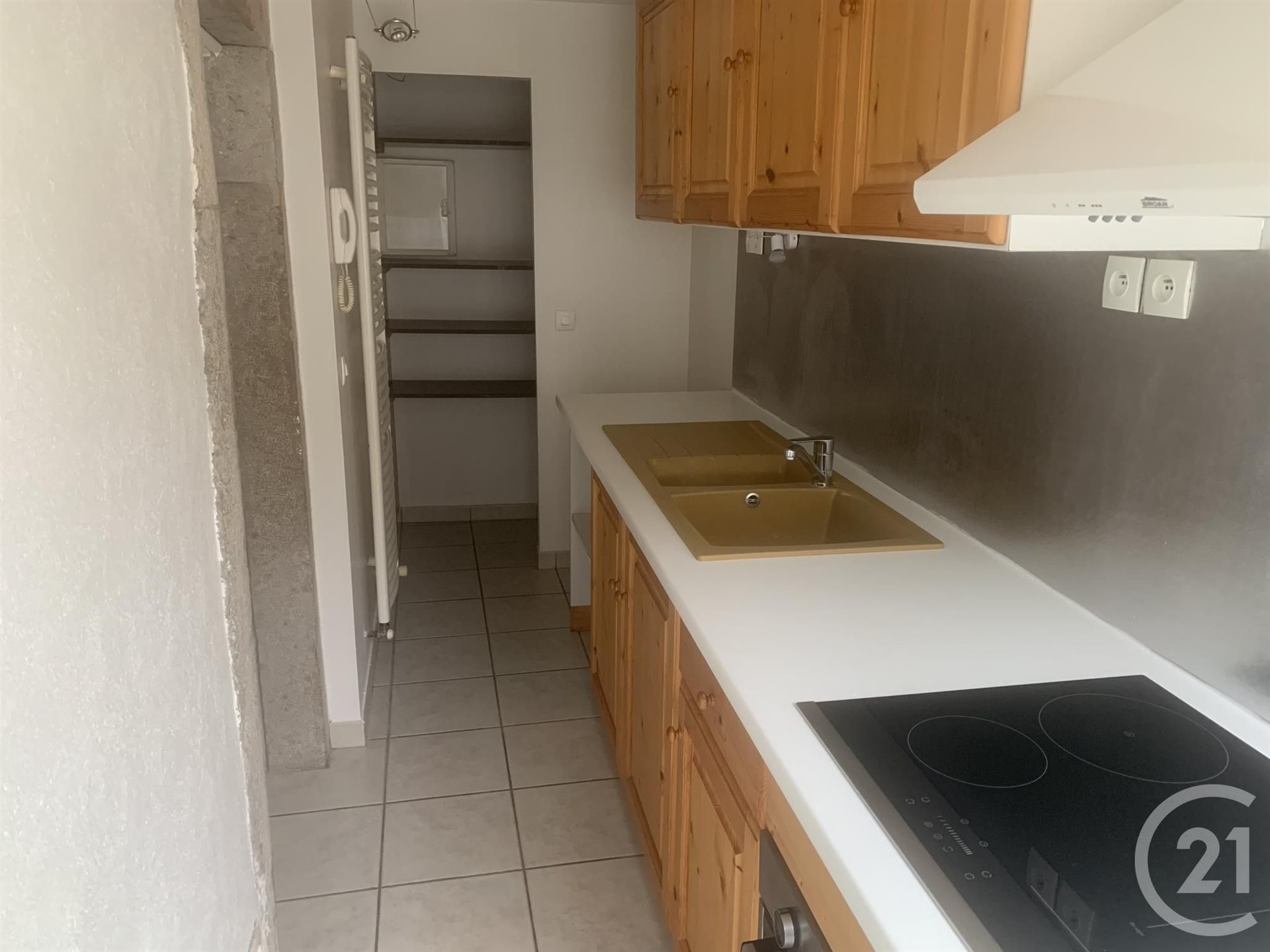 Appartement à louer, 110m², Lagnieu