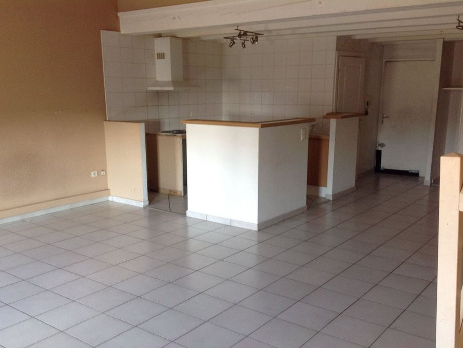 Appartement à louer, 70m², Aigues-Mortes