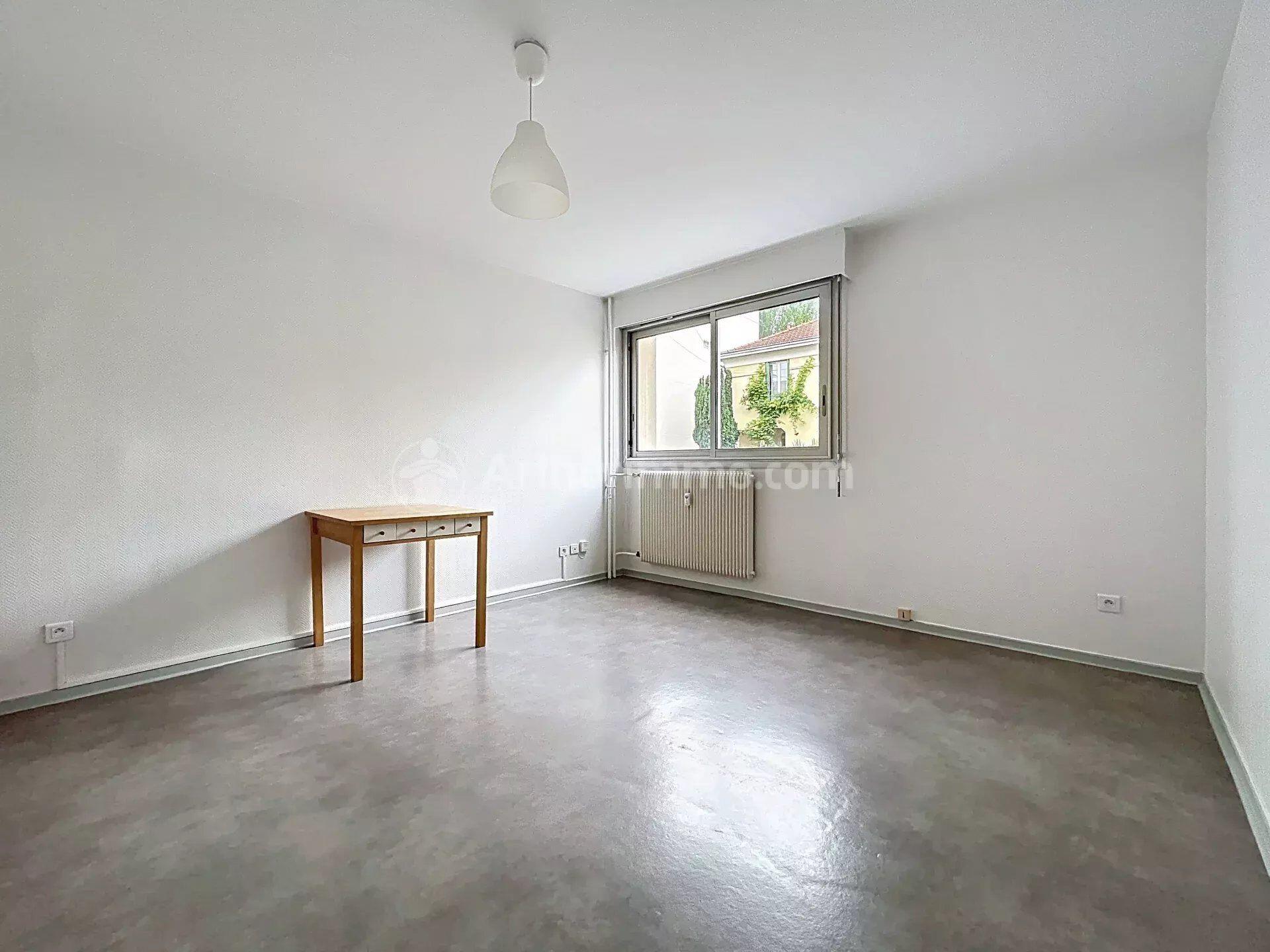Appartement à louer, 22m², Clermont-Ferrand