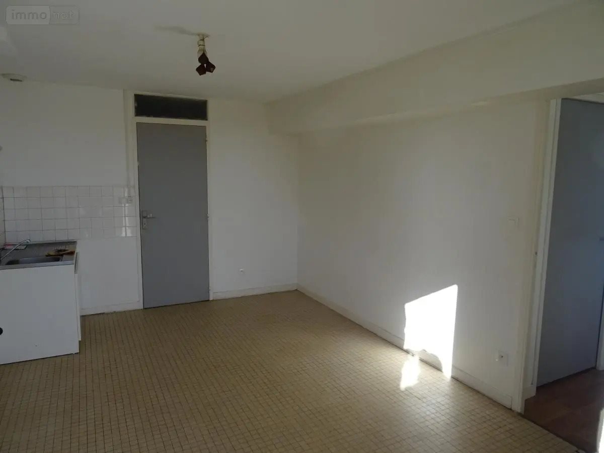 Maison à vendre, 69m², Montflours