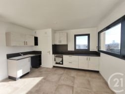 Appartement à louer, 93m², Aubenas