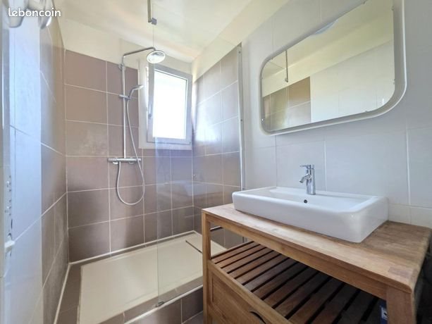 Appartement à louer, 62m², Saint-Mandrier-sur-Mer