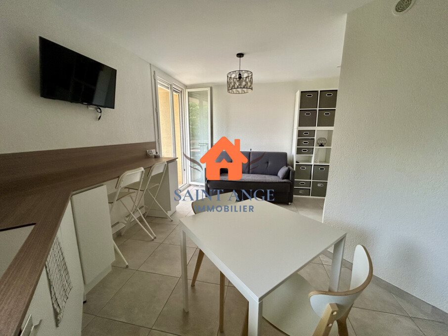 Appartement à louer, 26m², Bormes-les-Mimosas