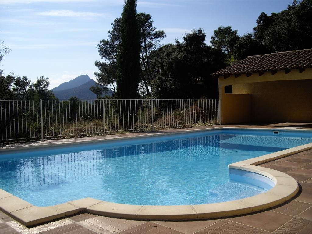 Maison à louer, 155m², Saint-Mathieu-de-Tréviers