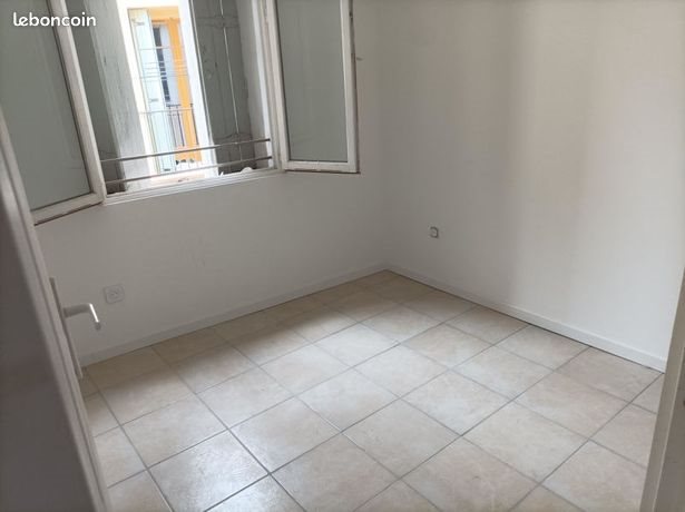 Appartement à louer, 44m², Bessan