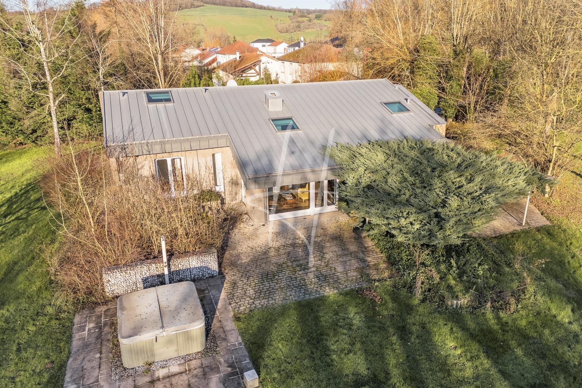 Maison à vendre, 250m², Corny-sur-Moselle