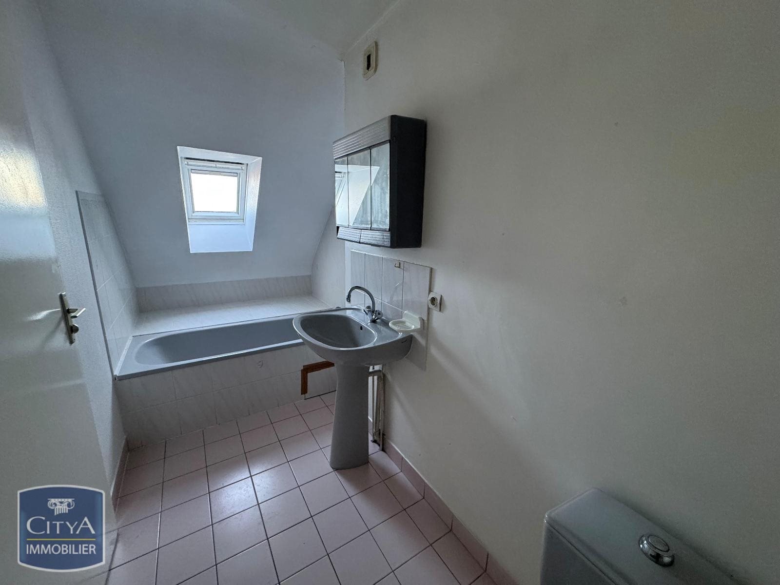 Appartement à louer, 27m², Tours