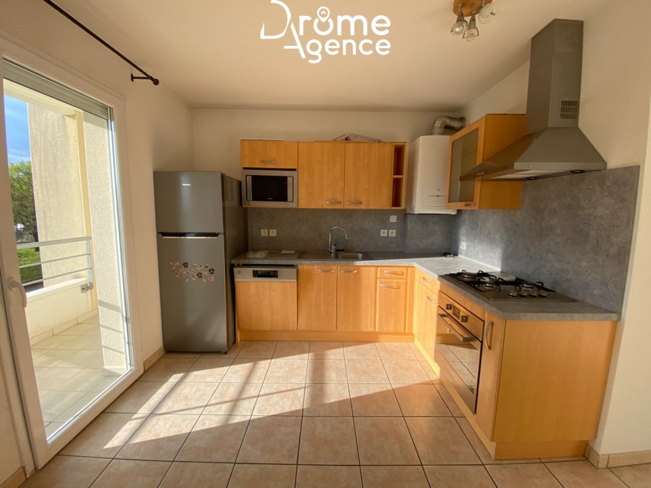 Appartement à louer, 110m², Montélier