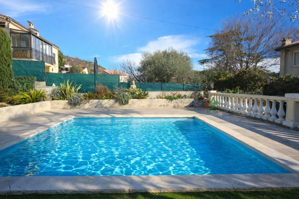 Maison à vendre, 73m², Châteauneuf-Villevieille